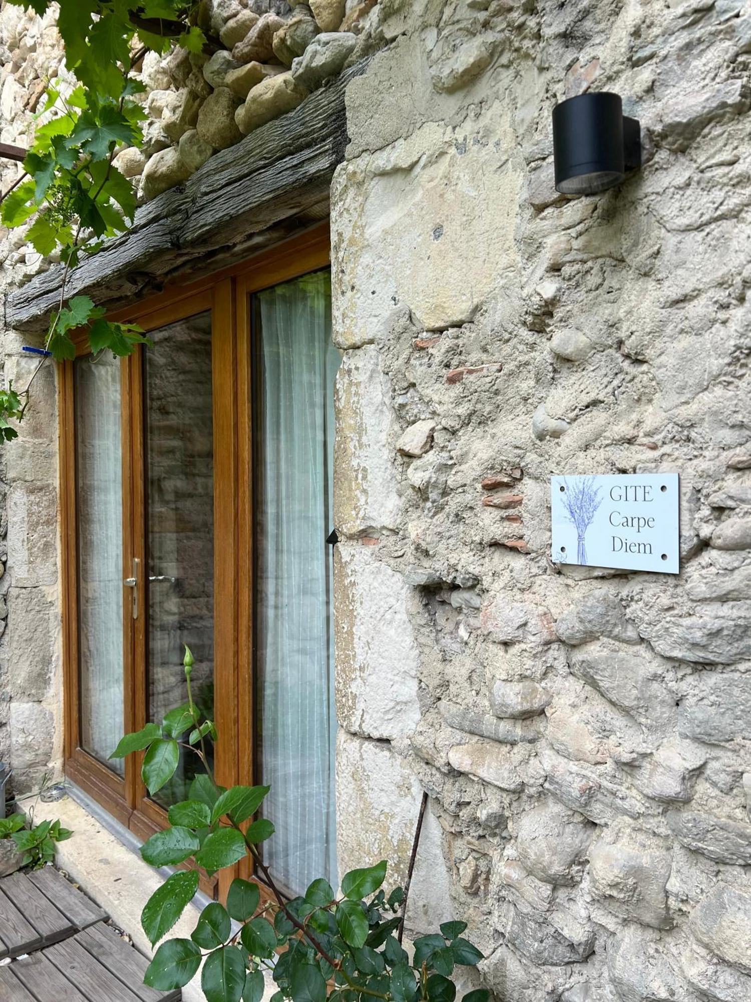Gites Du Chateau D'Alencon Le Pegue Exterior photo